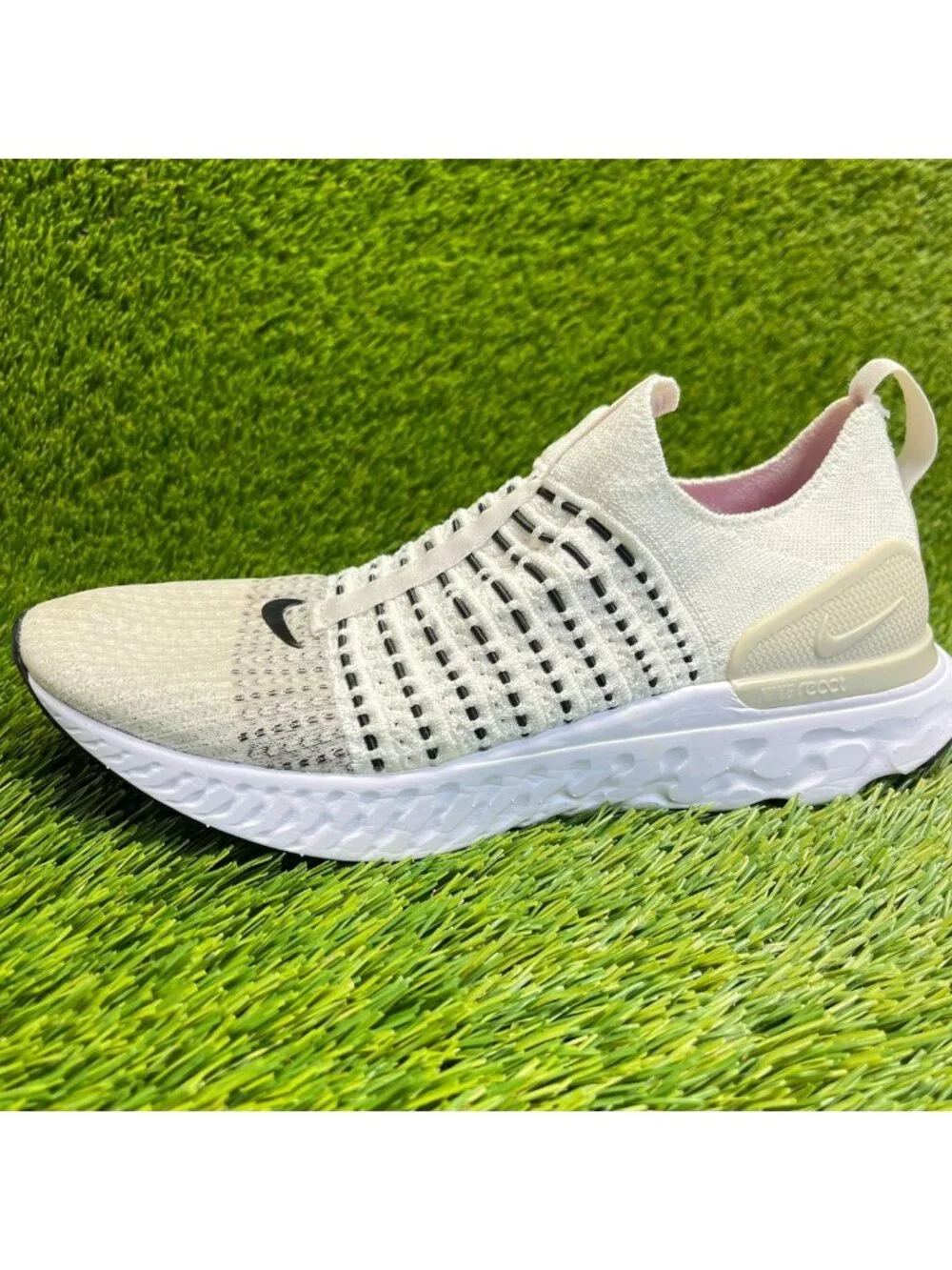 Nike React Phantom Run Flyknit 2 Women Size 7 Cream White Running Shoes Sneakers